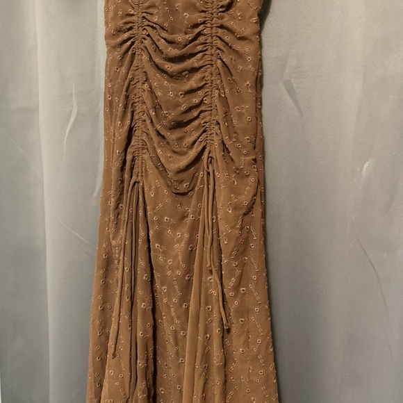 Reclaimed Vintage ruched maxi slip dress in brown NEW! - Picture 6 of 8